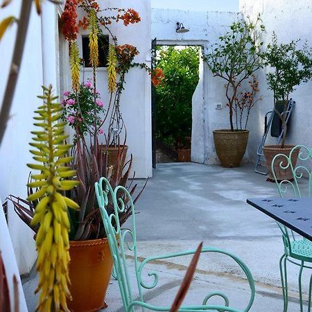 Il Giardino Bed & Breakfast Grottaglie Bagian luar foto